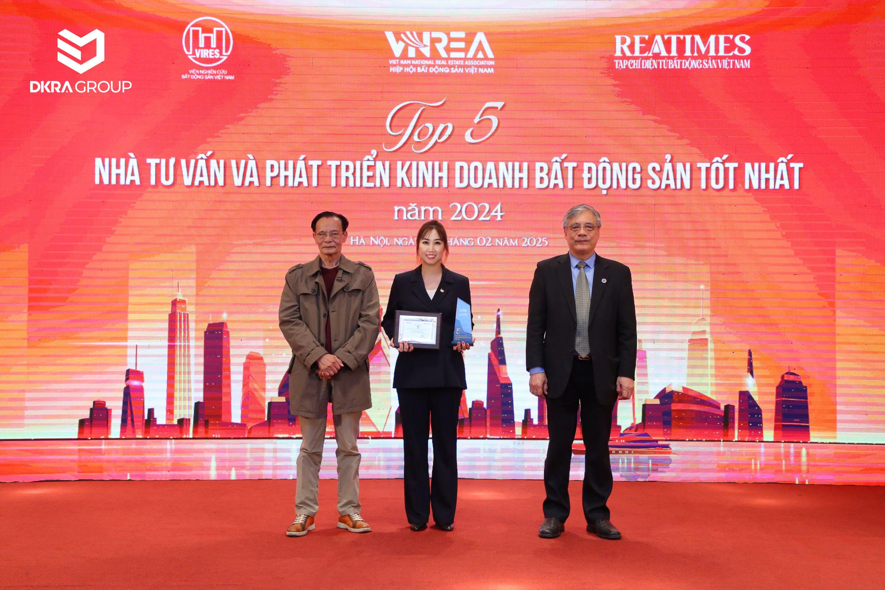 DKRA GROUP ĐÓN NHẬN GIẢI THƯỞNG  “TOP 5 NHÀ TƯ VẤN & PHÁT TRIỂN KINH DOANH BẤT ĐỘNG SẢN TỐT NHẤT NĂM 2024”